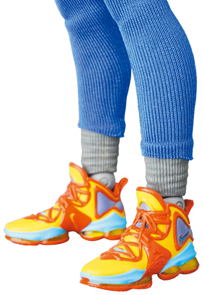 MAFEX SPACE JAM LeBron James SPACE JAM A NEW LEGACY Ver.