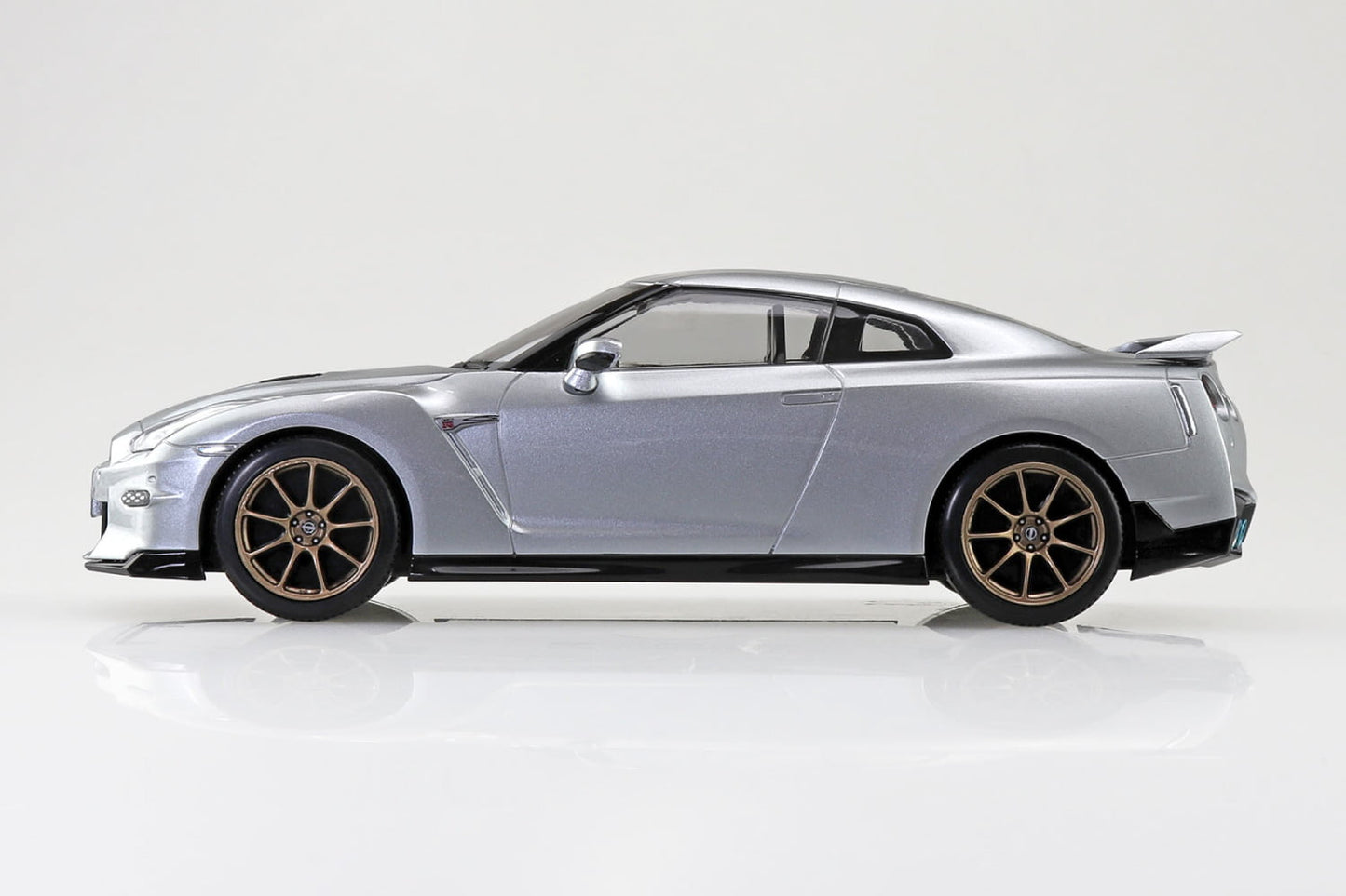 Rakuraku 塑料卡扣套件 NISSAN R35 NISSAN GT-R 2024(终极金属银色)