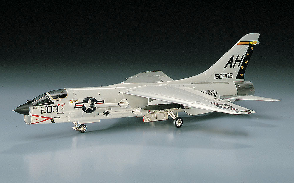 长谷川公司 F-8E 크루세이더 1/72