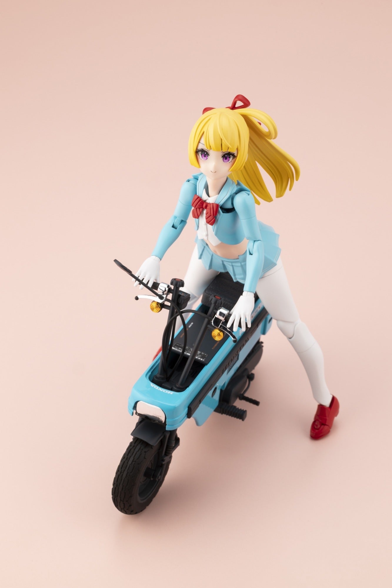 Buster Doll Night Alice与本田AB12 MotoCompo