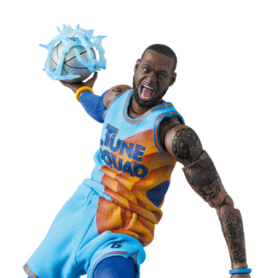 MAFEX SPACE JAM LeBron James SPACE JAM A NEW LEGACY Ver.
