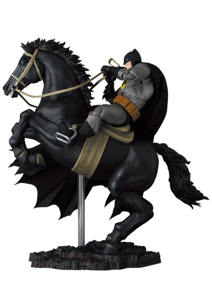 MAFEX DC Comics BATMAN＆HORSE (The Dark Knight Returns)