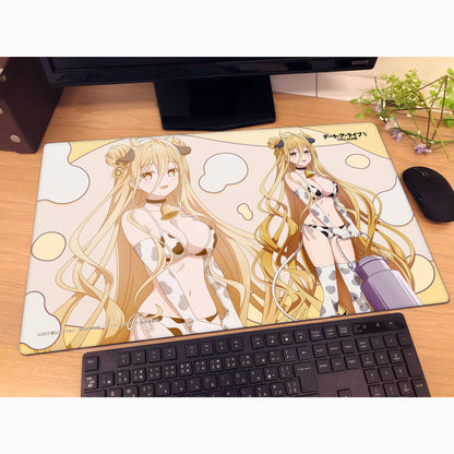 デート・ア・ライブV 描き下ろしラバーマット （星宮六喰／牛柄水着）