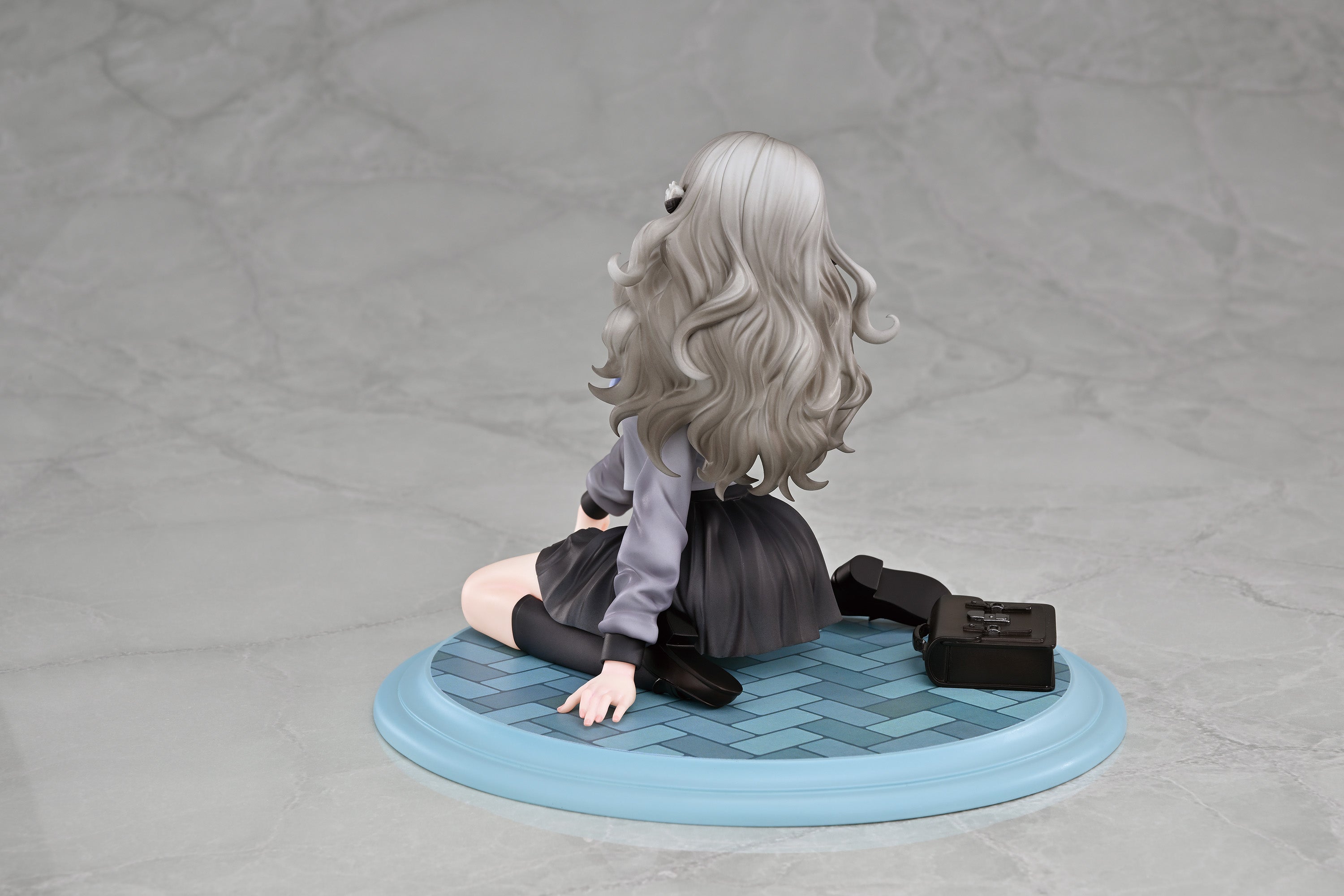 十三機兵防衛圏 冬坂五百里 – viviON BLUE