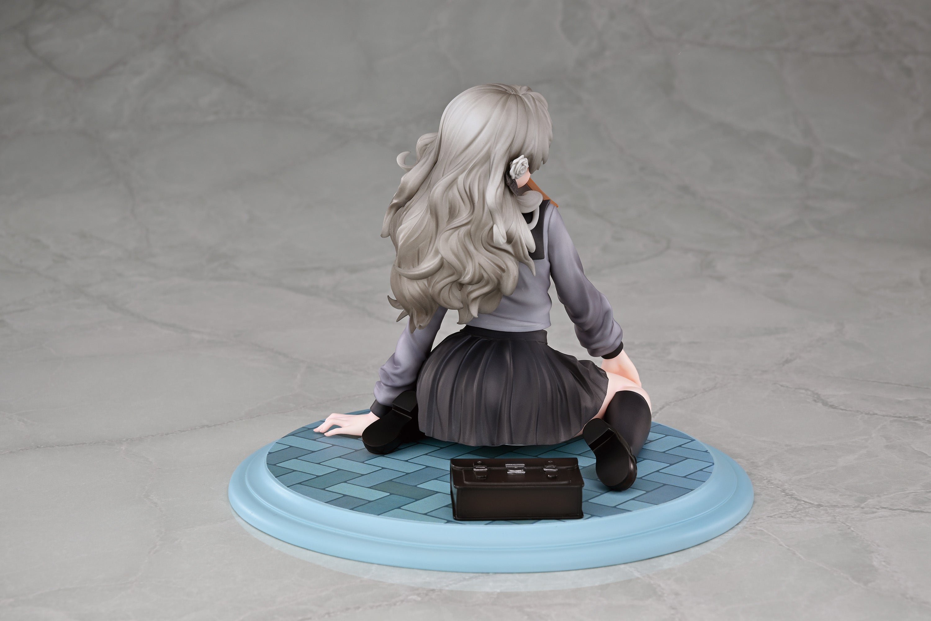 十三機兵防衛圏 冬坂五百里 – viviON BLUE