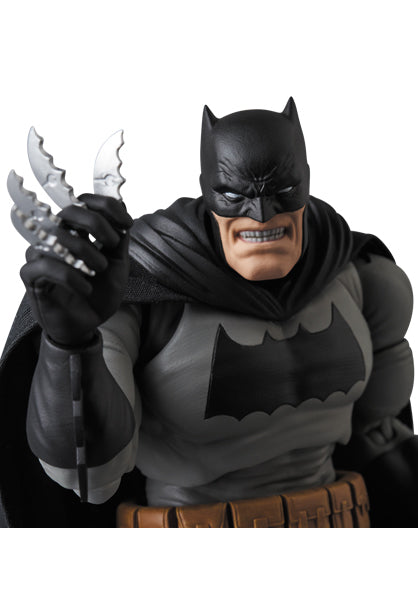 MAFEX DC Comics Batman (The Dark Knight Returns)