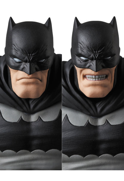 MAFEX DC Comics Batman (The Dark Knight Returns)