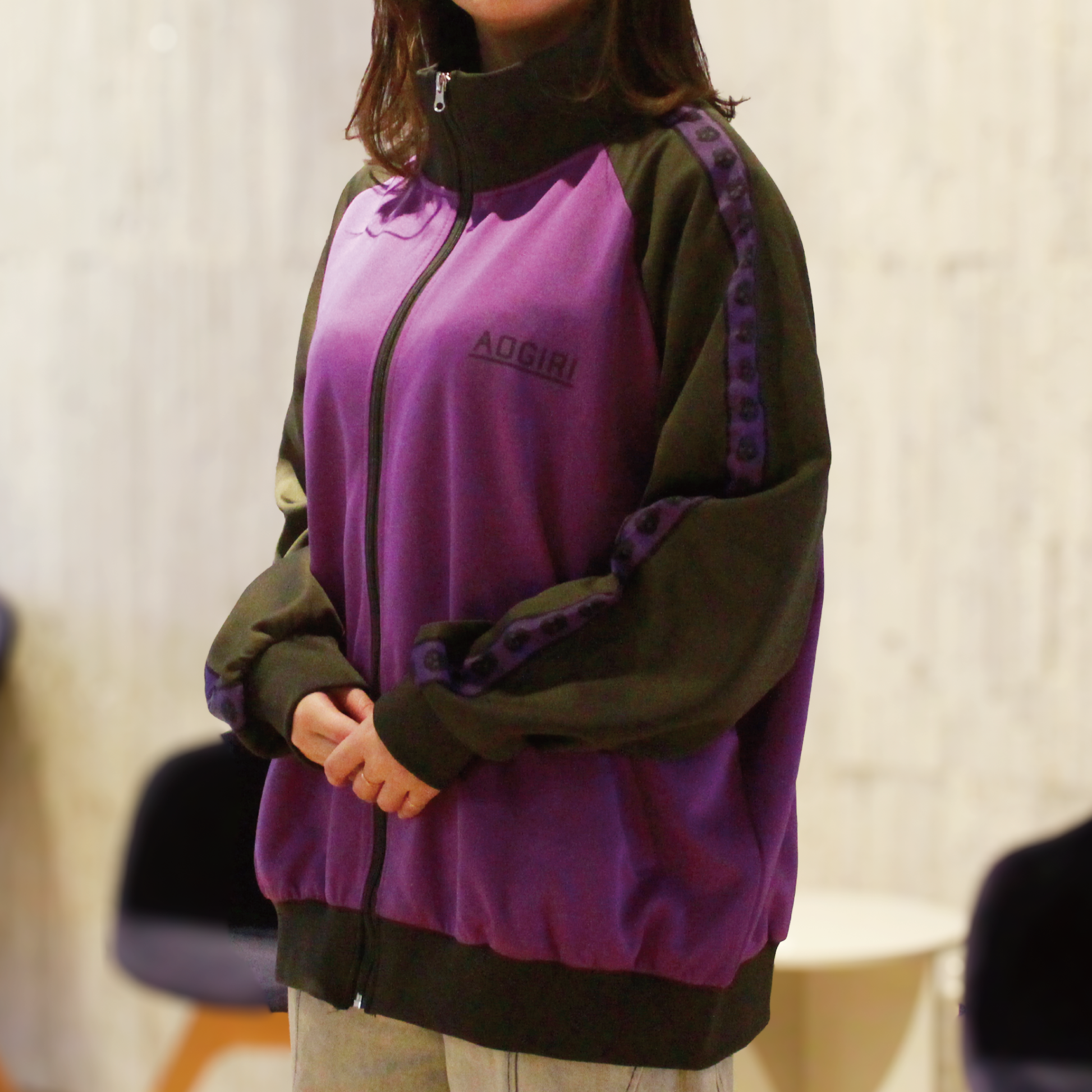 あおぎり高校 公式ジャージ 八十科むじな – viviON BLUE