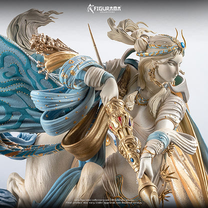 「騎神来たりぬ」スタチュー