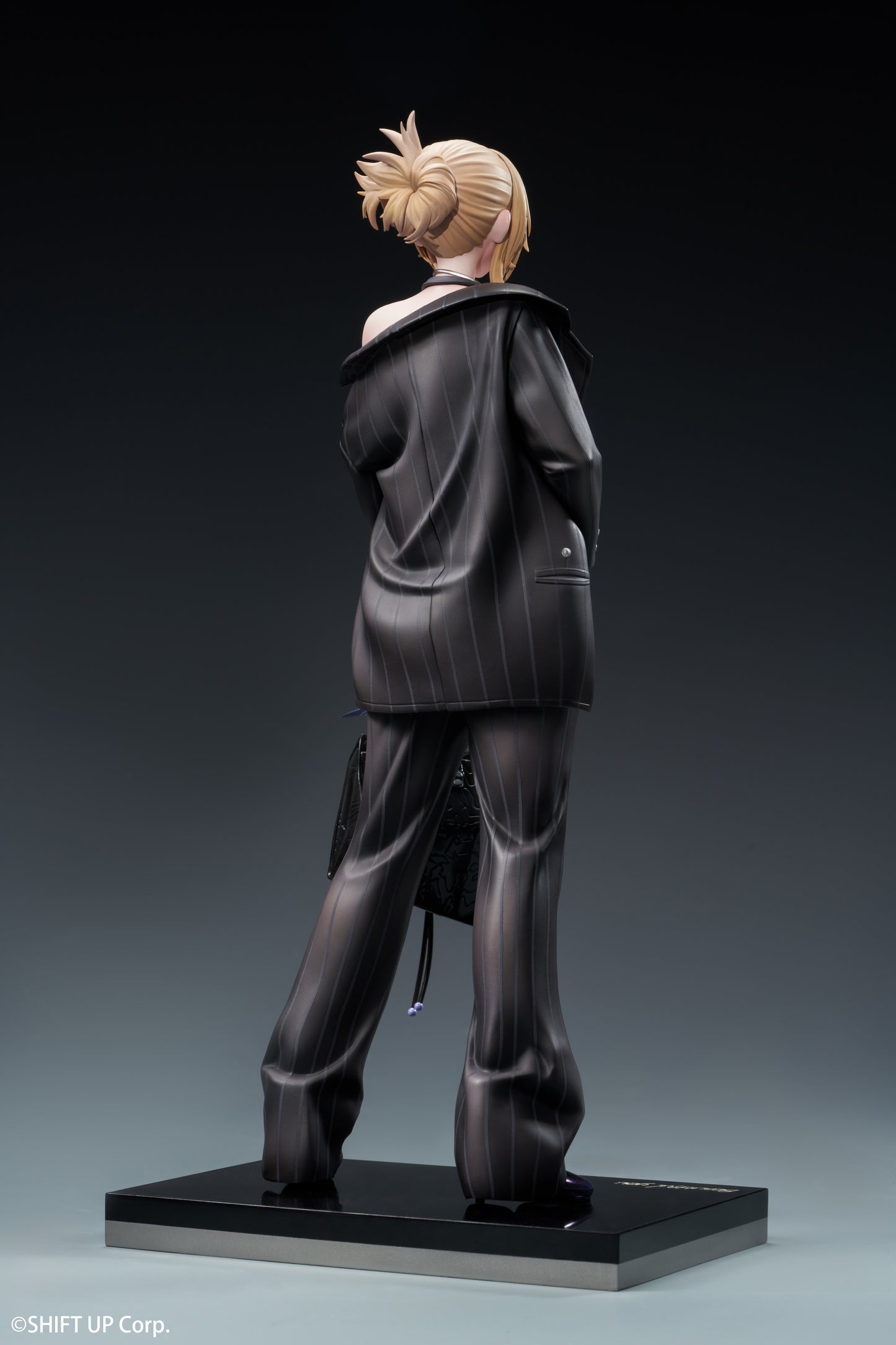 Goddess of Victory: Nikke Grave: Beautiful You 1/7 Deluxe Edition