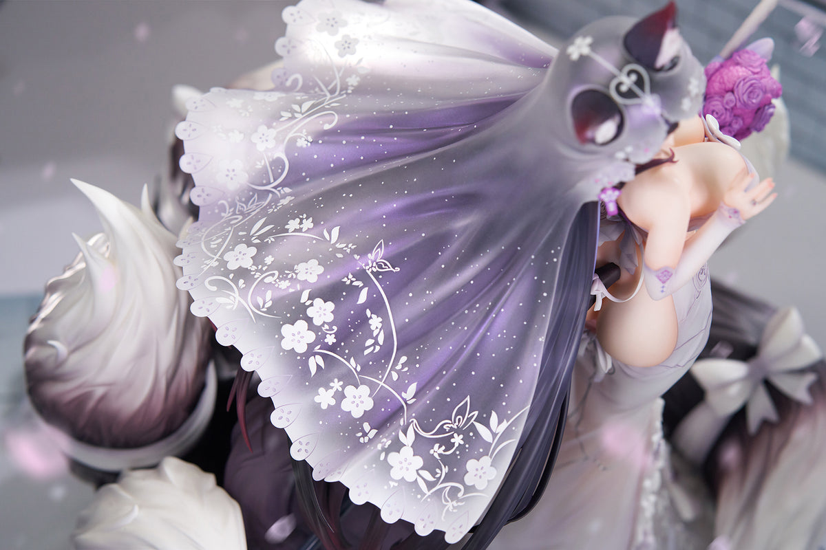 アズールレーン 武蔵 純潔清浄のウィステリア Ver. LEDアクリル展示ケース付きスペシャル版
