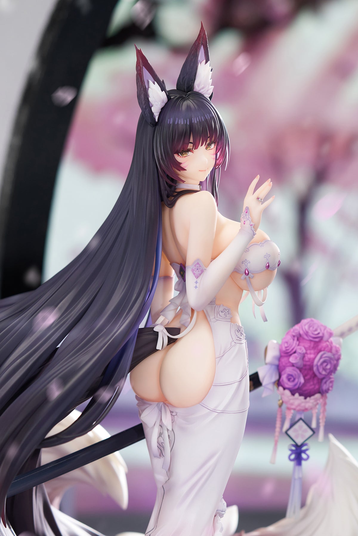 アズールレーン 武蔵 純潔清浄のウィステリア Ver. LEDアクリル展示ケース付きスペシャル版