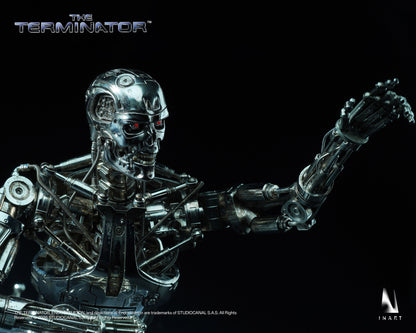 INART Terminator T-800 Endoskeleton 1/6 scale collectibleFigure
