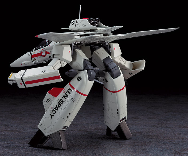 Hasegawa Super Dimension Fortress Macross VF-1J/A GAWK Valkyrie 1/72