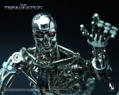 INART Terminator T-800 Endoskeleton 1/6 scale collectibleFigure