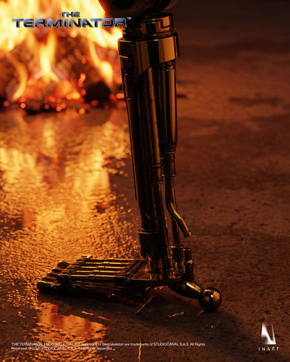 INART Terminator T-800 Endoskeleton 1/6 scale collectibleFigure