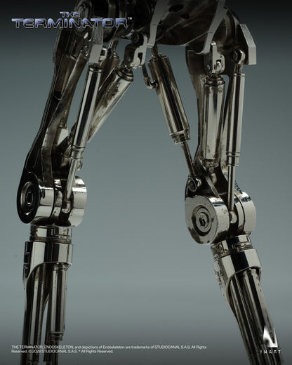 INART Terminator T-800 Endoskeleton 1/6 scale collectibleFigure
