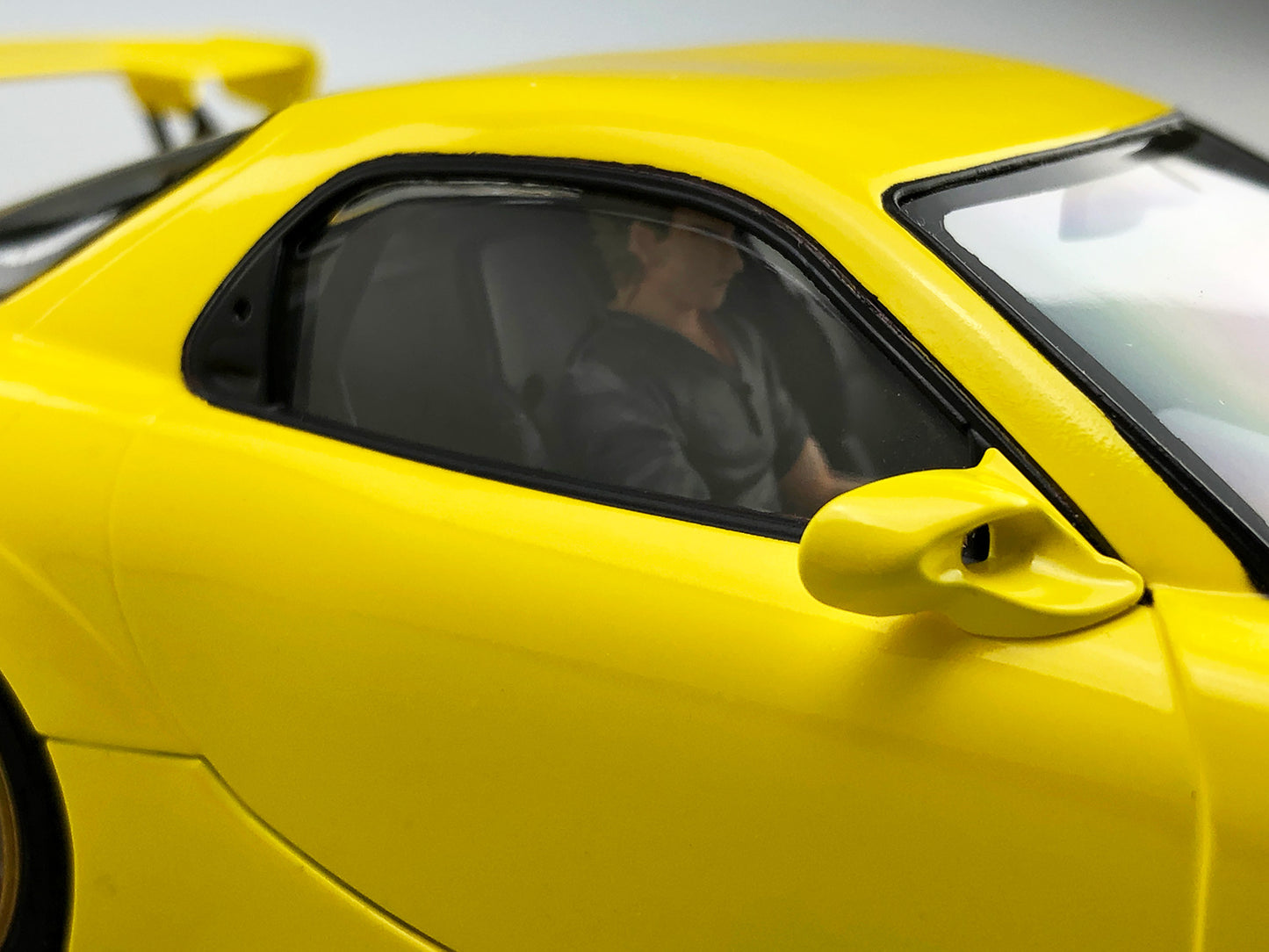 1/24 머리글자 D 다카하시 케이스케 FD3S RX-7 프로젝트 D 사양 드라이버 피규어 포함