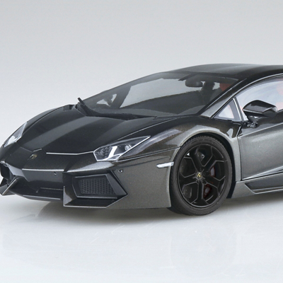 1/24 涂装前模型（涂装塑料模型） 11 兰博基尼 Aventador 枪金属色