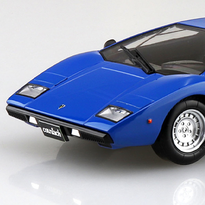 ランボルギーニ カウンタックLP5000QV(ブルー) 08327BL 118スケール