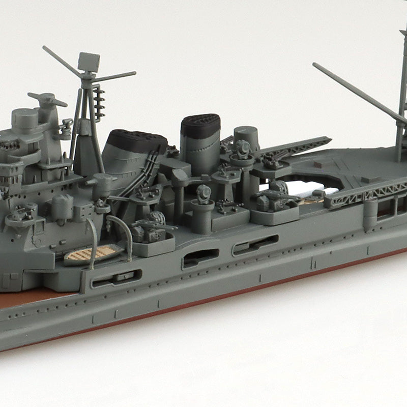 1/700 Water Line IJN Heavy Cruiser Takao