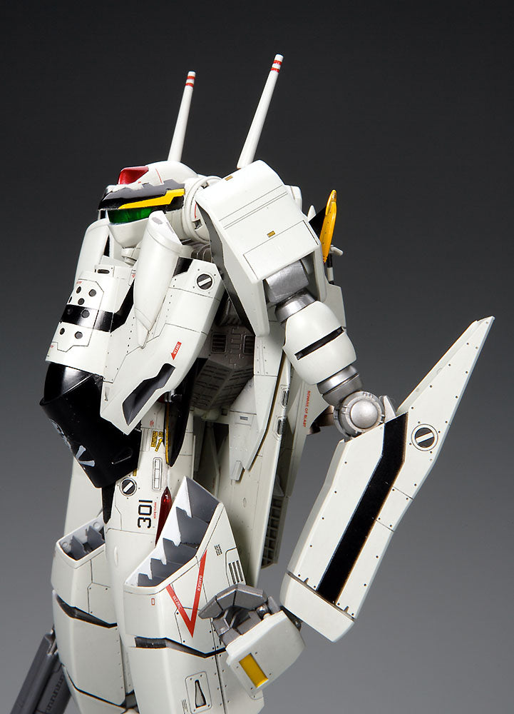 ハセガワ マクロスゼロ VF-0A/S バトロイド 1/72 – viviON BLUE