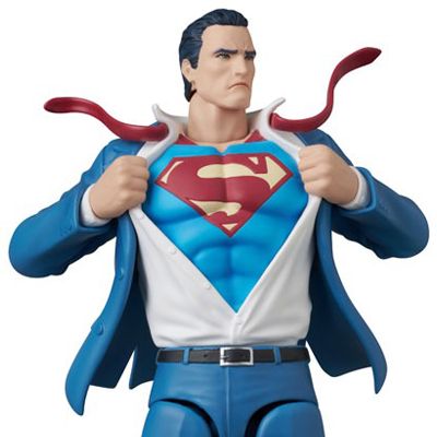 MAFEX CLARK KENT（BATMAN: HUSH Ver.）