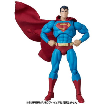 MAFEX CLARK KENT（BATMAN: HUSH Ver.）