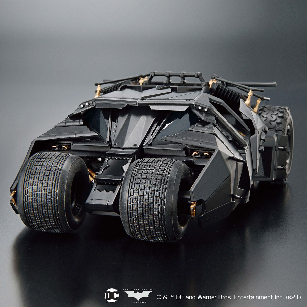 バットマン バットモービル（バットマン ビギンズ Ver.） 1/35