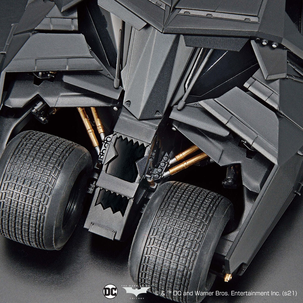 バットマン バットモービル（バットマン ビギンズ Ver.） 1/35