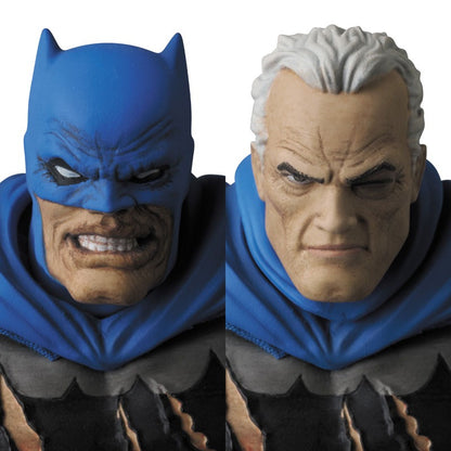 MAFEX BATMAN（TDKR:The Dark Knight Triumphant）