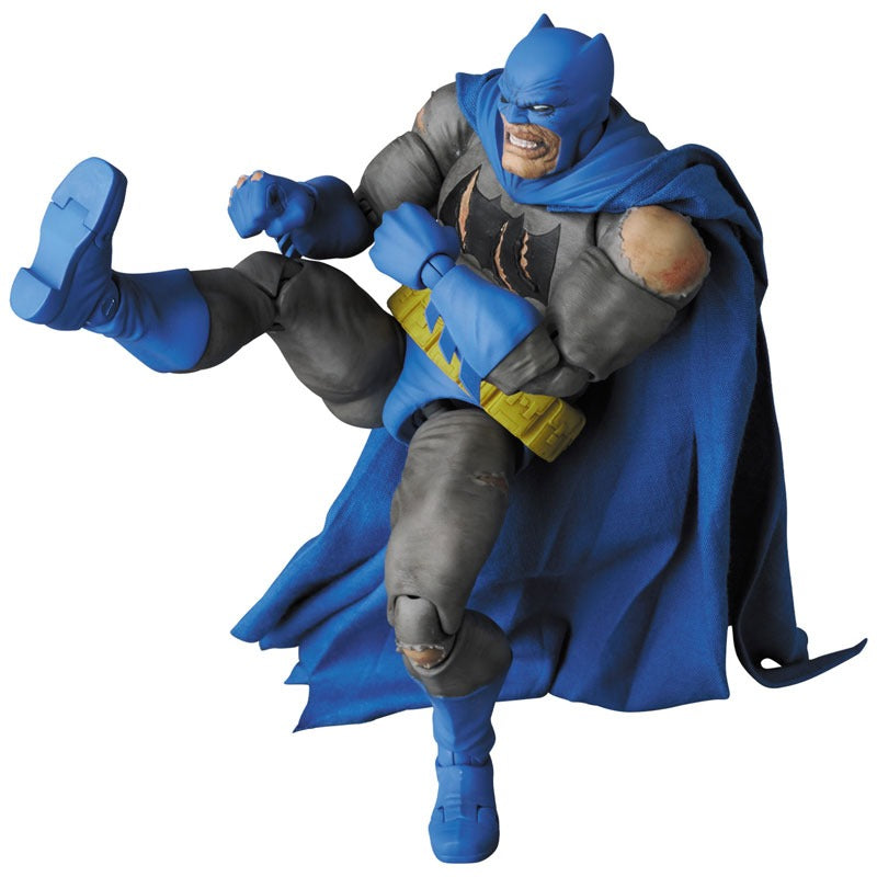 MAFEX BATMAN（TDKR:The Dark Knight Triumphant）