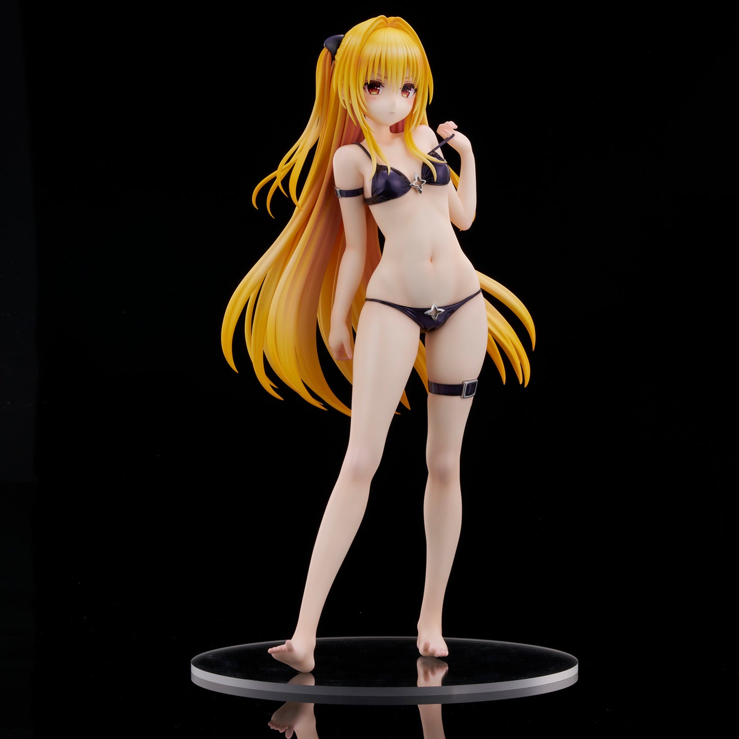 To Love Ru-Trouble-Darkness Swimsuit Series "Golden Darkness" 1/4