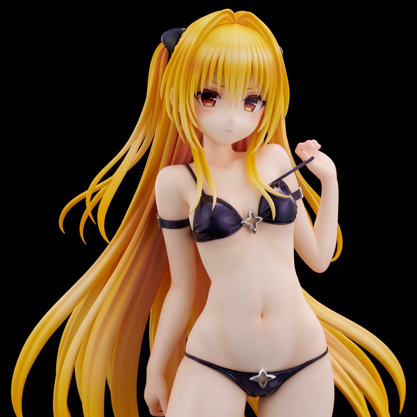 To Love Ru-Trouble-Darkness Swimsuit Series "Golden Darkness" 1/4