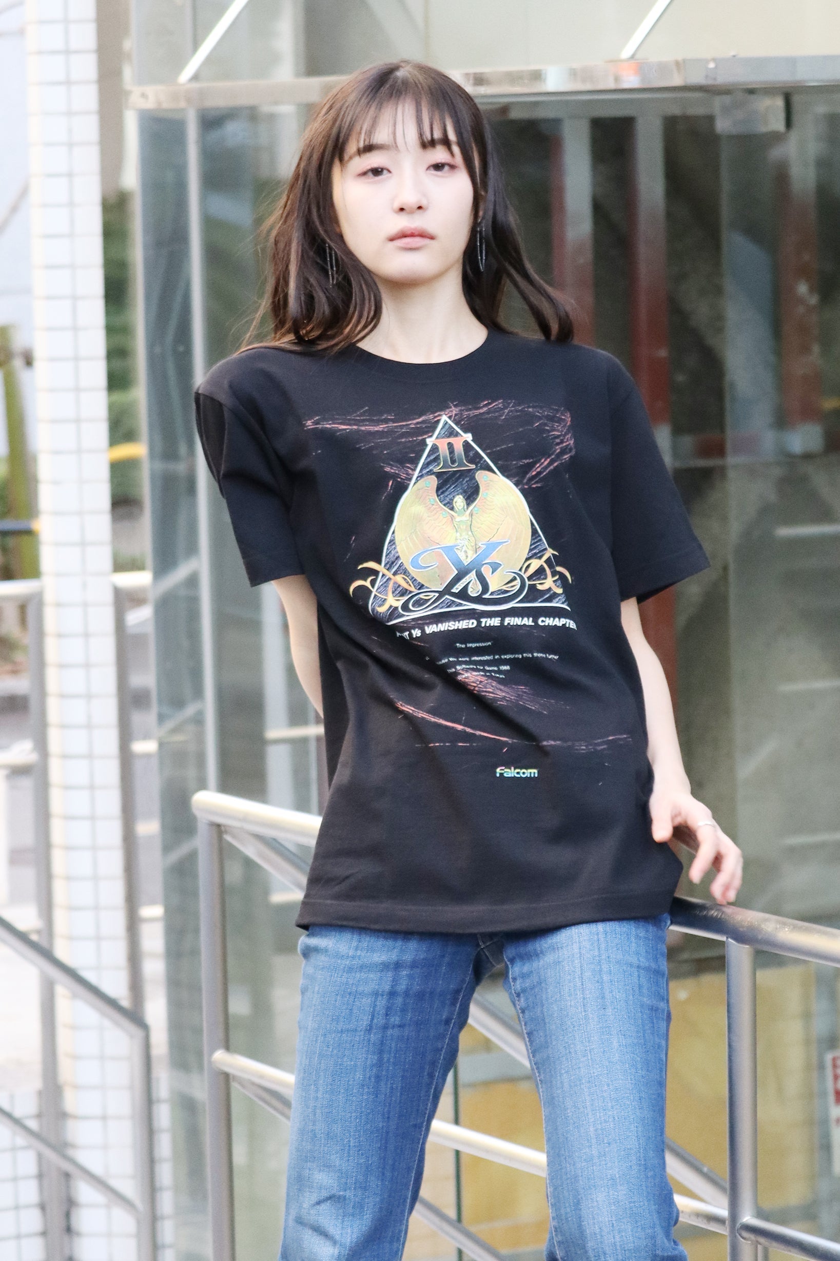 日本ファルコムシリーズ イースII Tシャツ – viviON BLUE